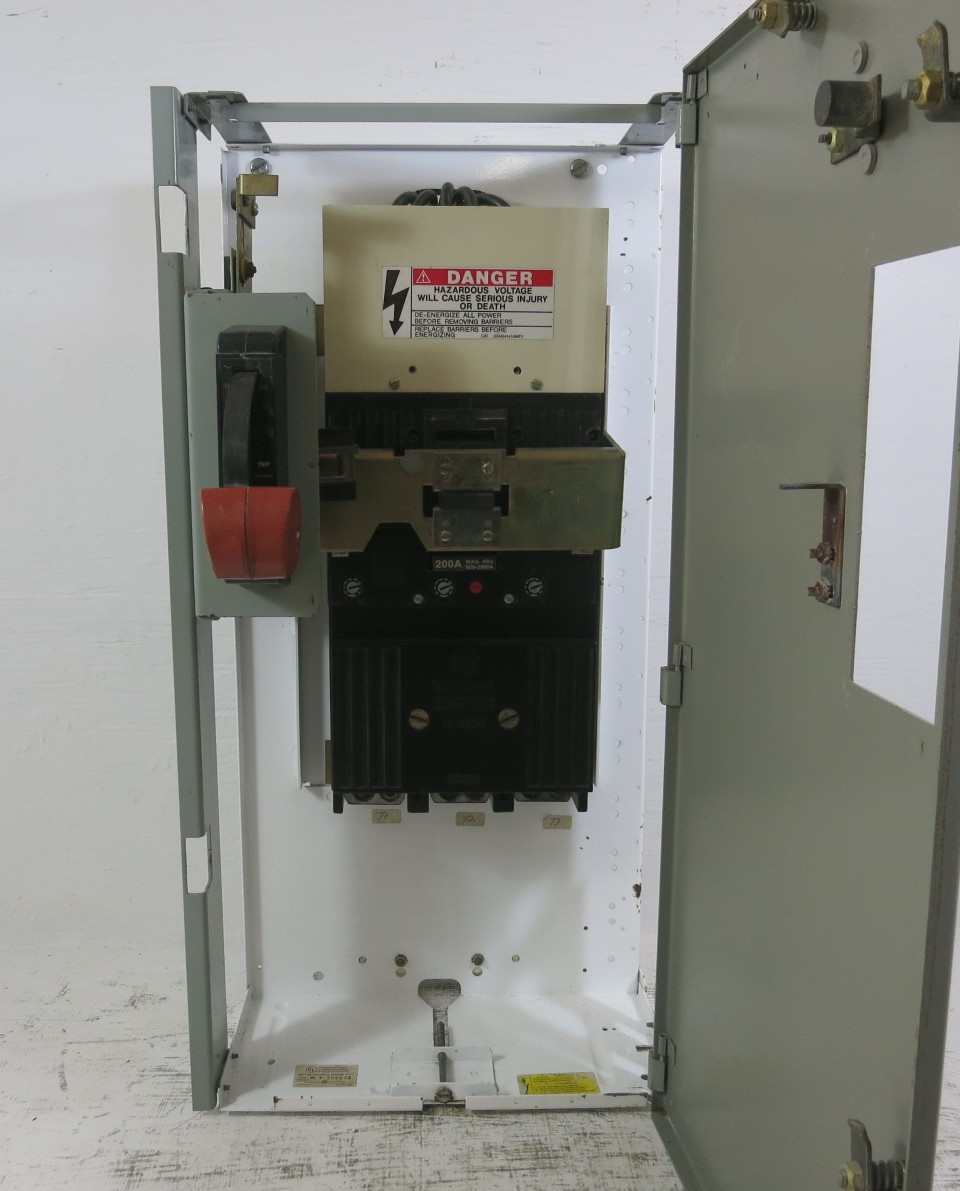 General Electric GE 8000 200A Tri-Break Breaker 30" MCC Feeder Bucket 200 Amp (BJ1147-1)