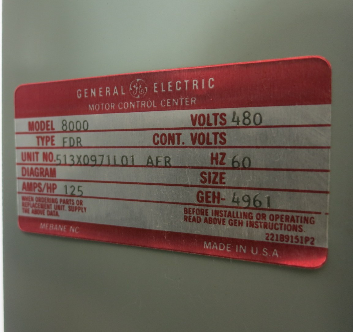 General Electric GE 8000 200A Tri-Break Breaker 30" MCC Feeder Bucket 200 Amp (BJ1147-1)