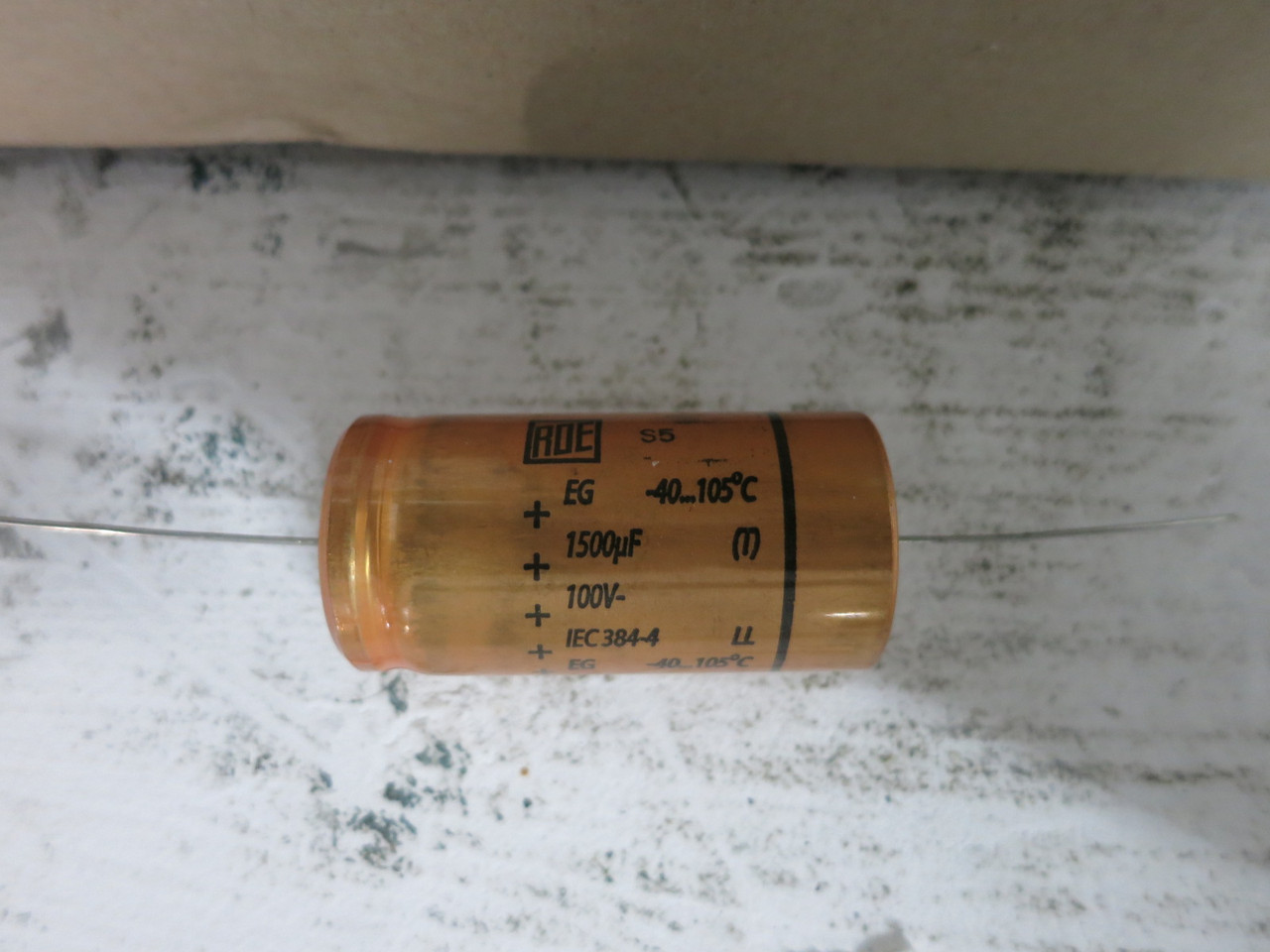 NEW Vishay Roderstein EG 00NJ415L00B 1500 uF 100V Capacitor EG1500 (BOX OF 90) (DW8420-6)