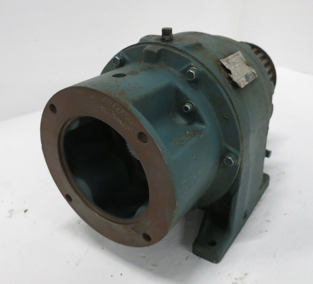 Reliance Tigear Speed Reducer Gear Drive Ratio 9.3 140DM16A 2.6 HP 1750 TPM 828 (DW8427-1)