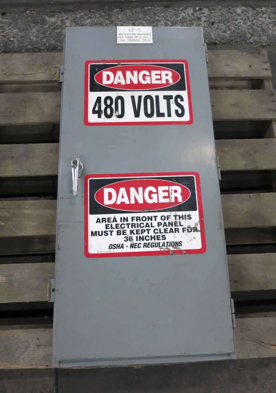 Square D 125A NF Circuit Breaker Panel Board 3PH 4W 600V Max 125 Amp MH44WP 3R (DW8430-1)