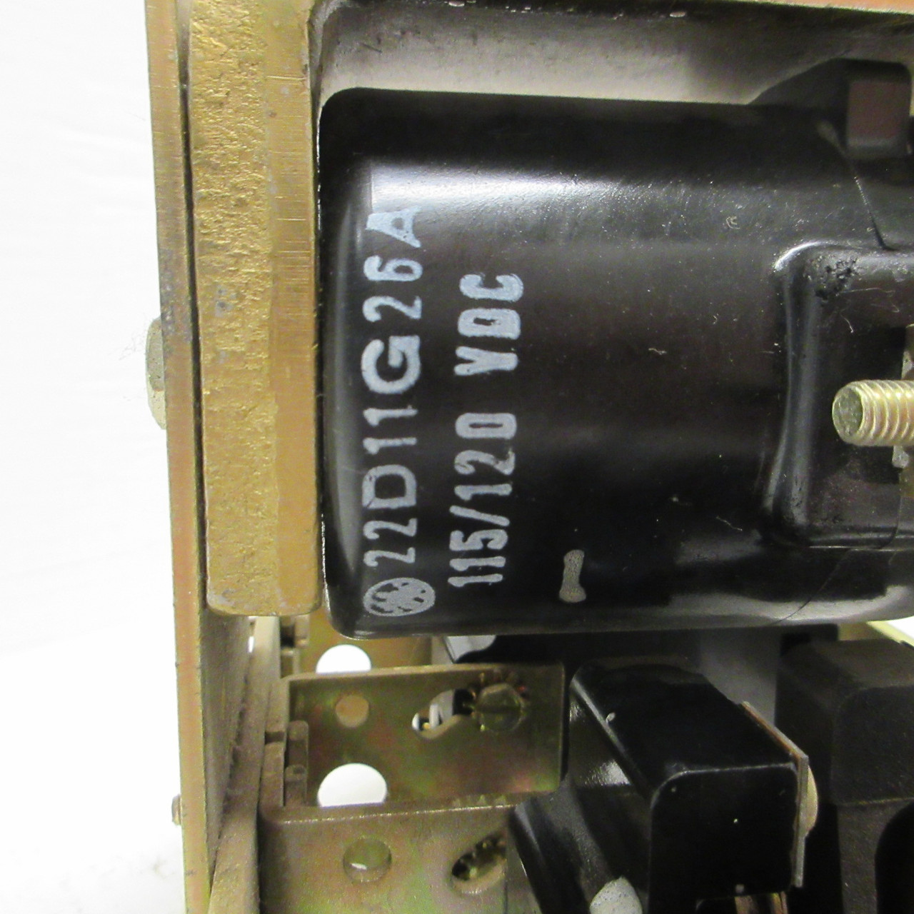General Electric IC2820 A100BB3BD Relay 10 Amp 600V GE 10A 115/120 VDC Coil (AH1511-1)