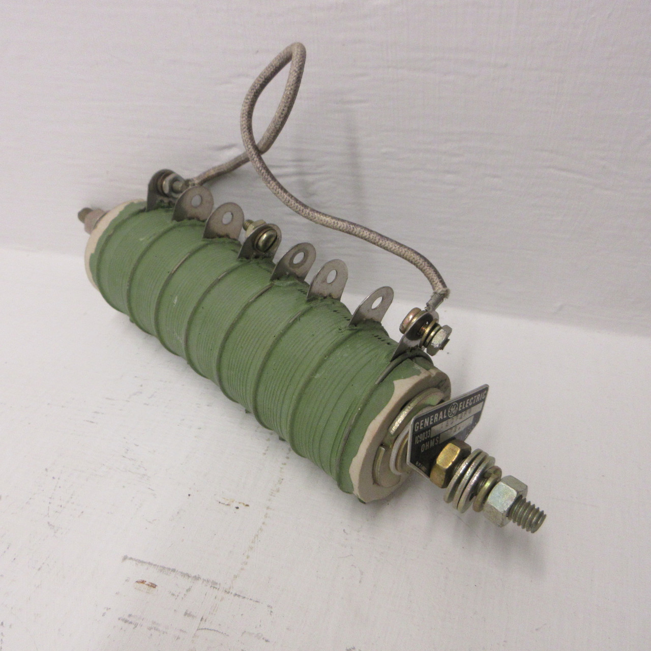 Image of General Electric GE IC9033 A2D72FG 72 Ohms Resistor 72. IC9033-A2D72FG Green