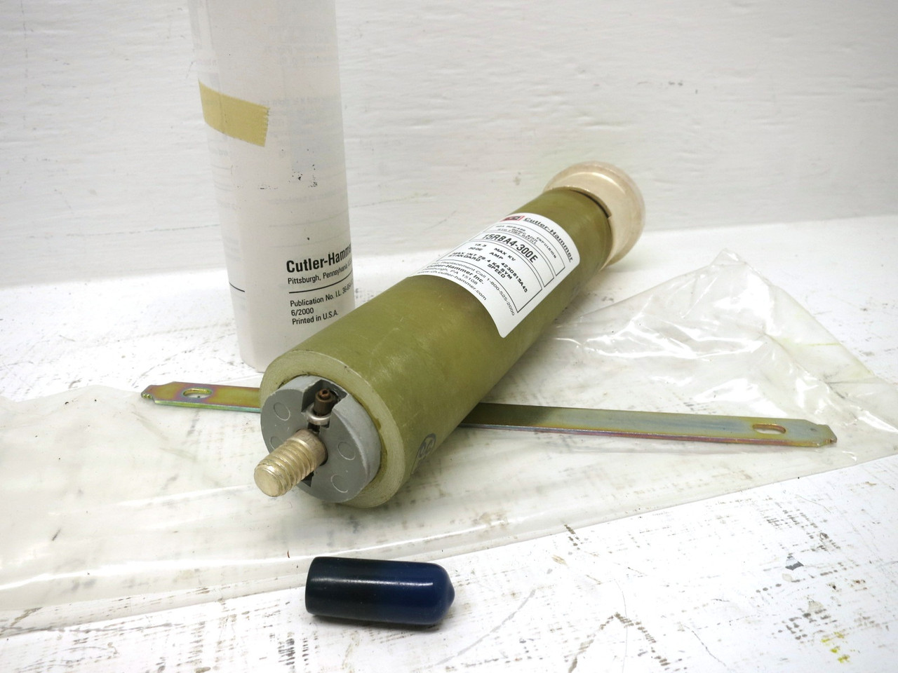 NEW Cutler Hammer 15RBA4-300E 300E Amp 15.5kV Fuse Refill 423D815A45 RBA-RDB-400 (DW8448-2)