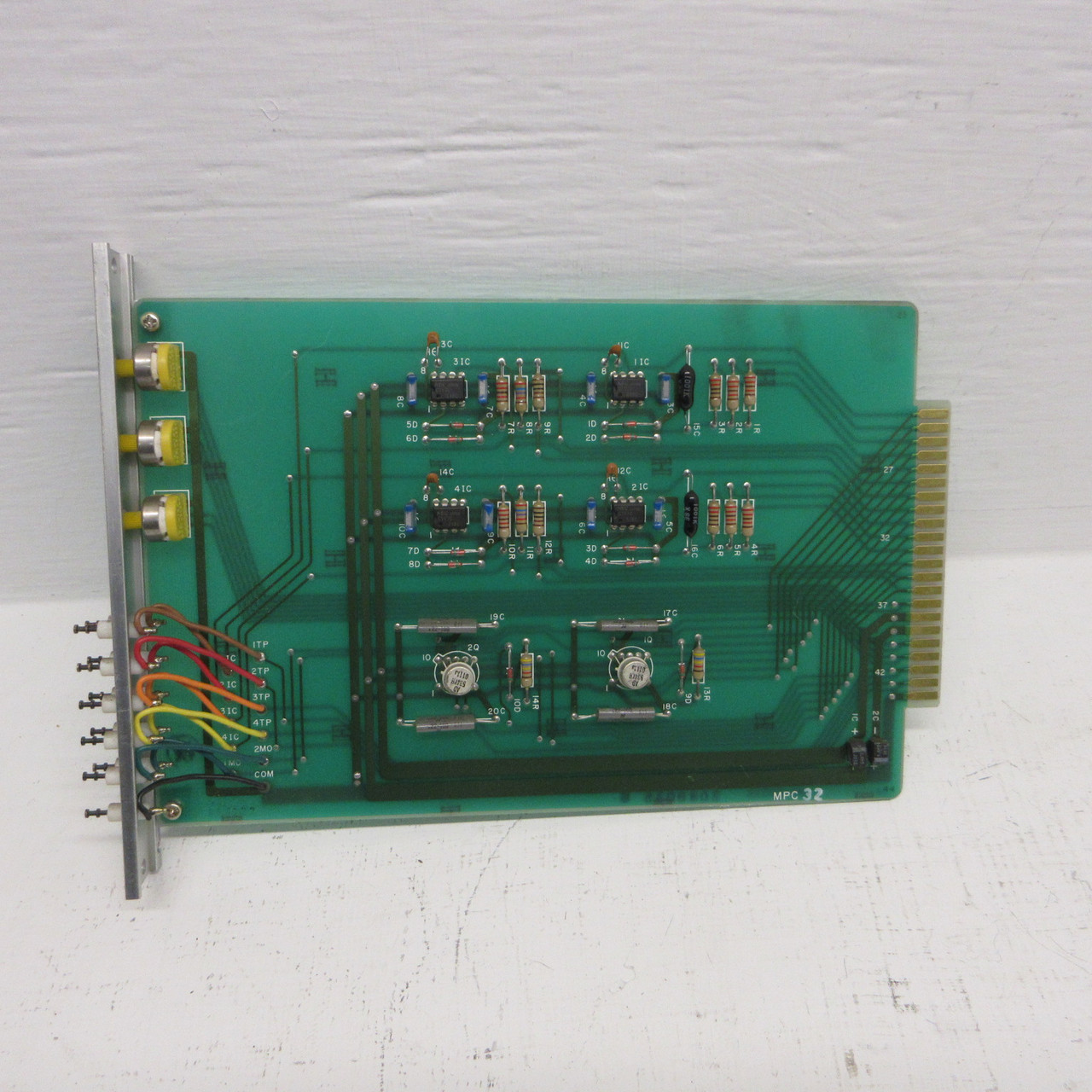 Reliance Electric S-25046 PLC PCB PC Board MA-25035 MPC32 Drive Test Point PCB (AH1520-3)