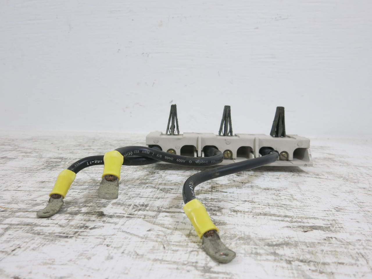 General Electric GE 8000 4 AWG 100 Amp MCC Bucket Stab Assembly 100A Stabs (BJ1157-3)