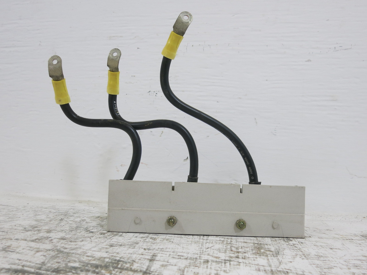 General Electric GE 8000 4 AWG 100 Amp MCC Bucket Stab Assembly 100A Stabs (BJ1157-3)