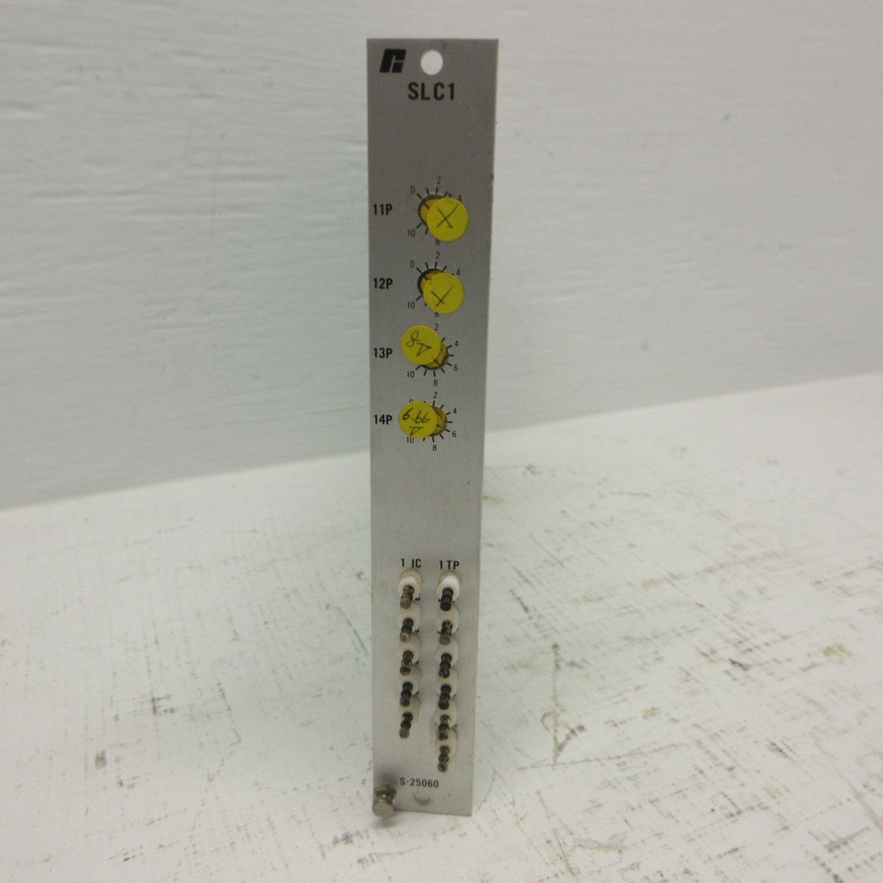 Reliance Electric S-25060 PLC PCB PC Board MD-25056 SLC1 Drive Test Point PCB (AH1522-4)