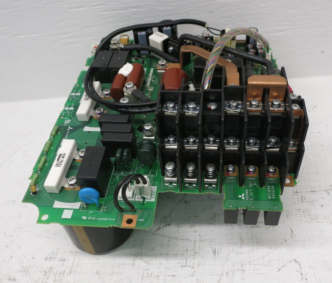 Mitsubishi BC186A995G54 A800 Inverter Drive Control Board A84MA-5.5-D-60 FR-A840 (DW8450-1)