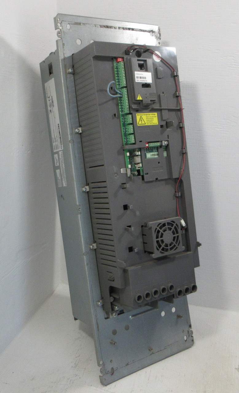 ABB ACH550-UH-072A-4 50 HP AC VS Drive VFD 3PH 480V 72A 72 ACH-550 (No Cover) (AH1533-1)