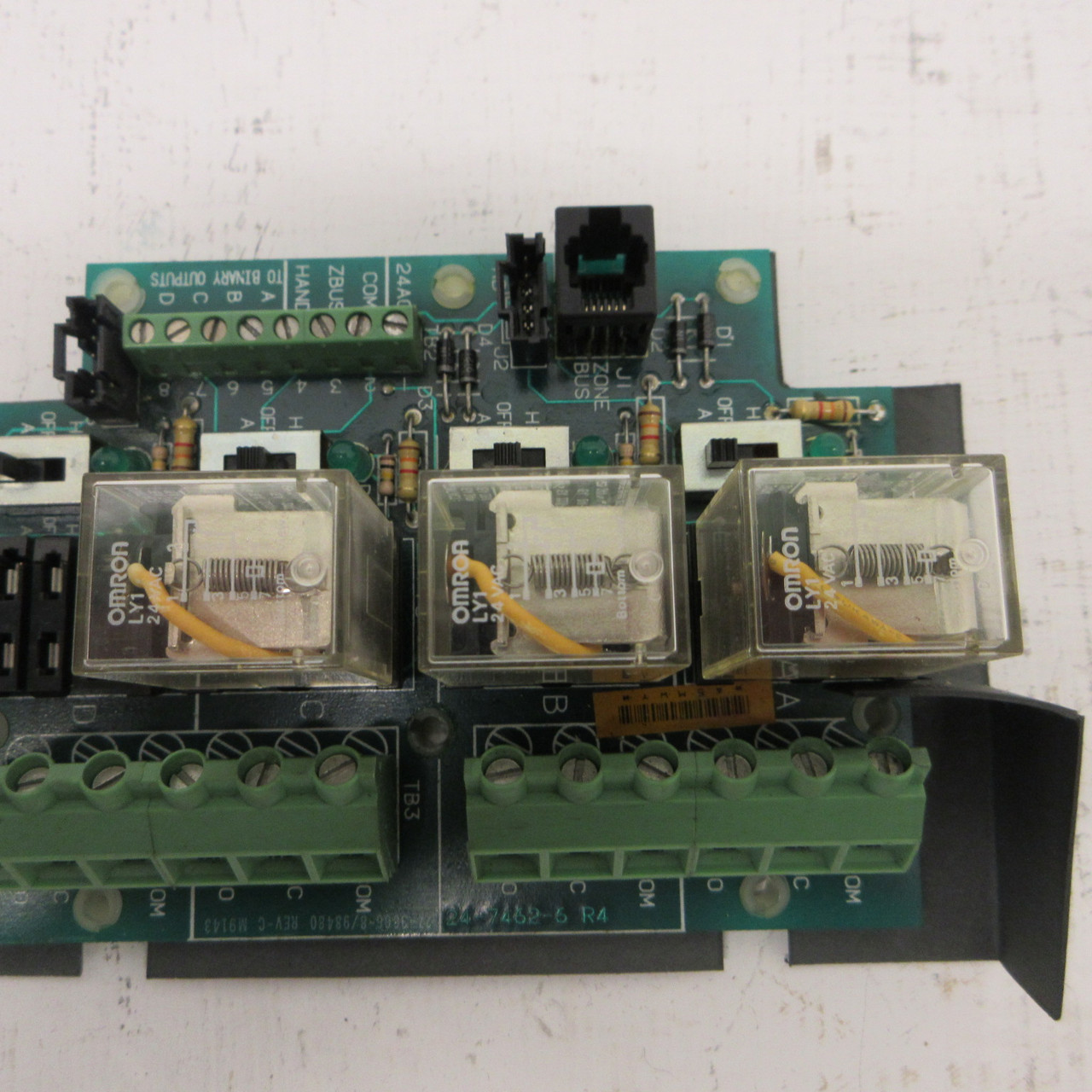 Johnson Controls AS-RLY100 Relay Board 4 Switch 4 Relay Control Board Only (AH1541-1)