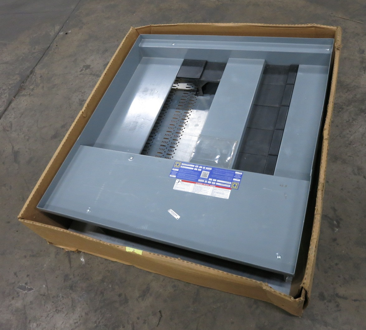 NEW Square D 400A HCP I-Line Panel Board Interior 480/277 V MLO 3PH 4W 400 Amp (DW8483-1)