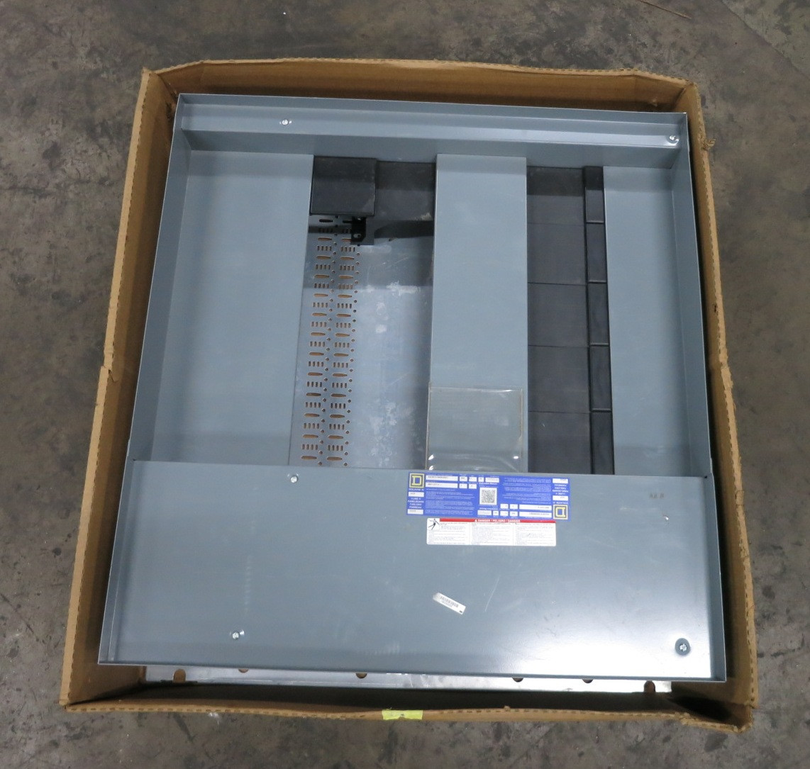 NEW Square D 400A HCP I-Line Panel Board Interior 480/277 V MLO 3PH 4W 400 Amp (DW8483-1)