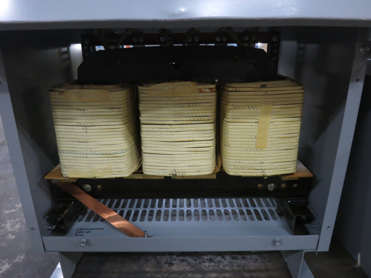 ACME 30 kVA 480 Delta to 208Y/120 V 3PH Dry Type Transformer T3030K0013B 480V 3R (DW8481-1)