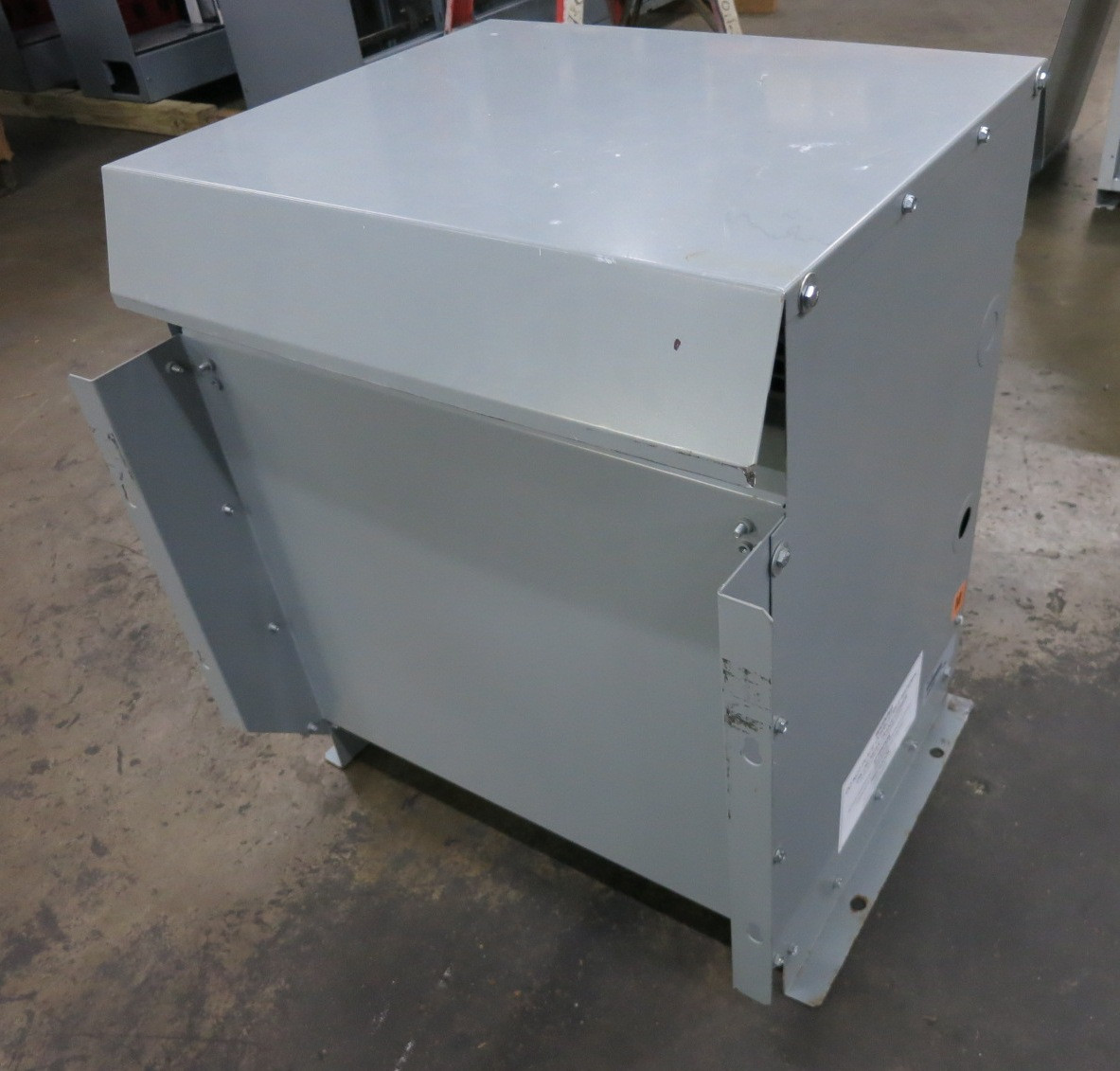 HPS 30 kVA 480 Delta to 208Y/120 V 3PH Dry Type Transformer SG3A0030KB 480V 3R (DW8479-1)