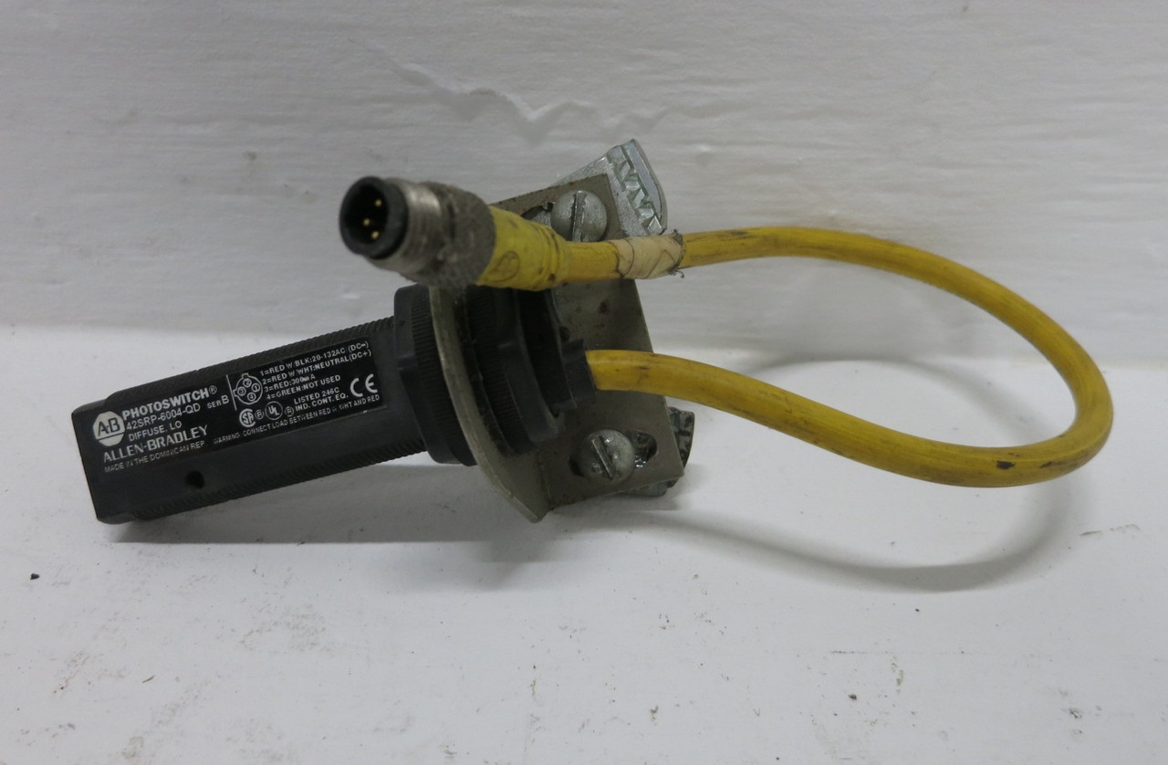 Image of Allen Bradley 42SRP-6004-QD Ser B Photo Switch Diffuse Control Light Operate