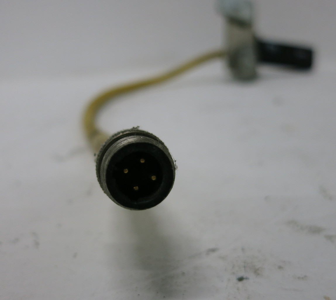 Allen Bradley 42SRP-6004-QD Ser B Photo Switch Diffuse Control Light Operate (DW8473-1)