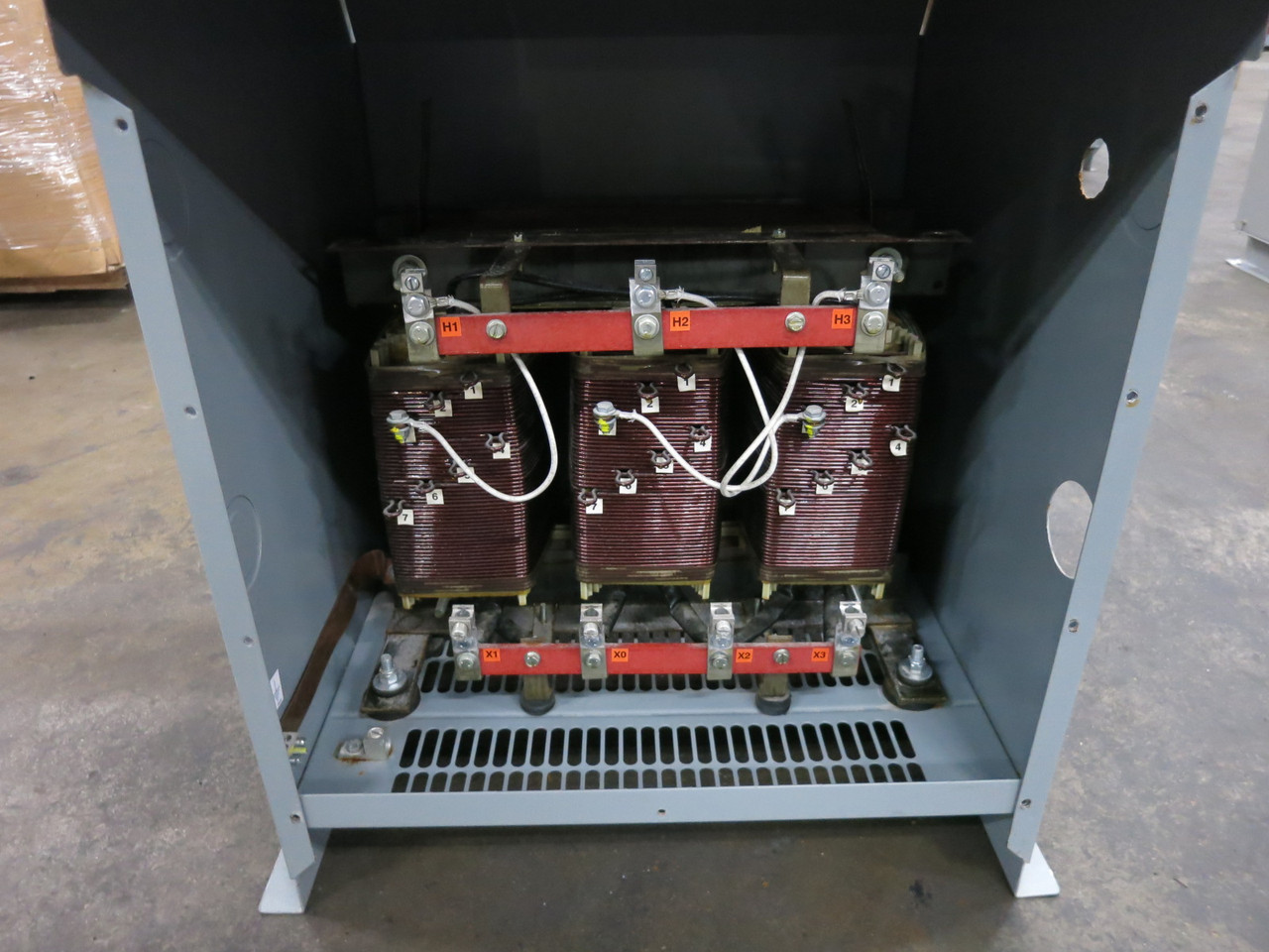 HPS 30 kVA 480 Delta to 208Y/120 V 3PH Dry Type Transformer NMK030KB 480V 208 3R (DW8484-1)