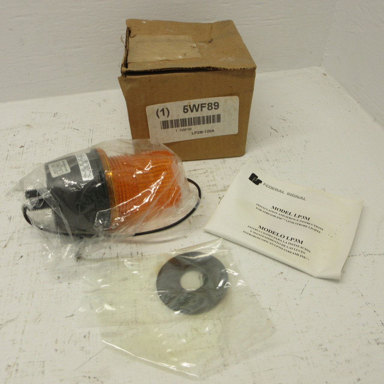 Image of NEW LP3 Streamline LP3M-120A Visual Signaling Appliance Model LP3M 120VAC NIB