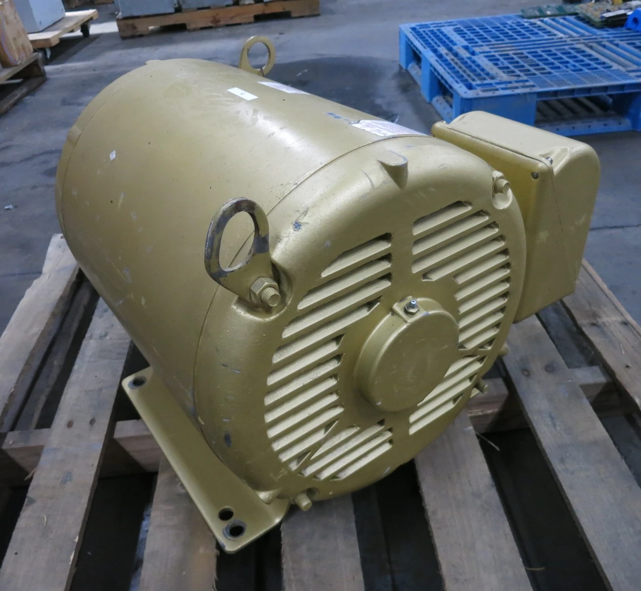 Baldor 75 HP EM2549T Super-E AC Motor 230/460V 3540 RPM 364TS OPSB 42E212W903 (DW8502-1)