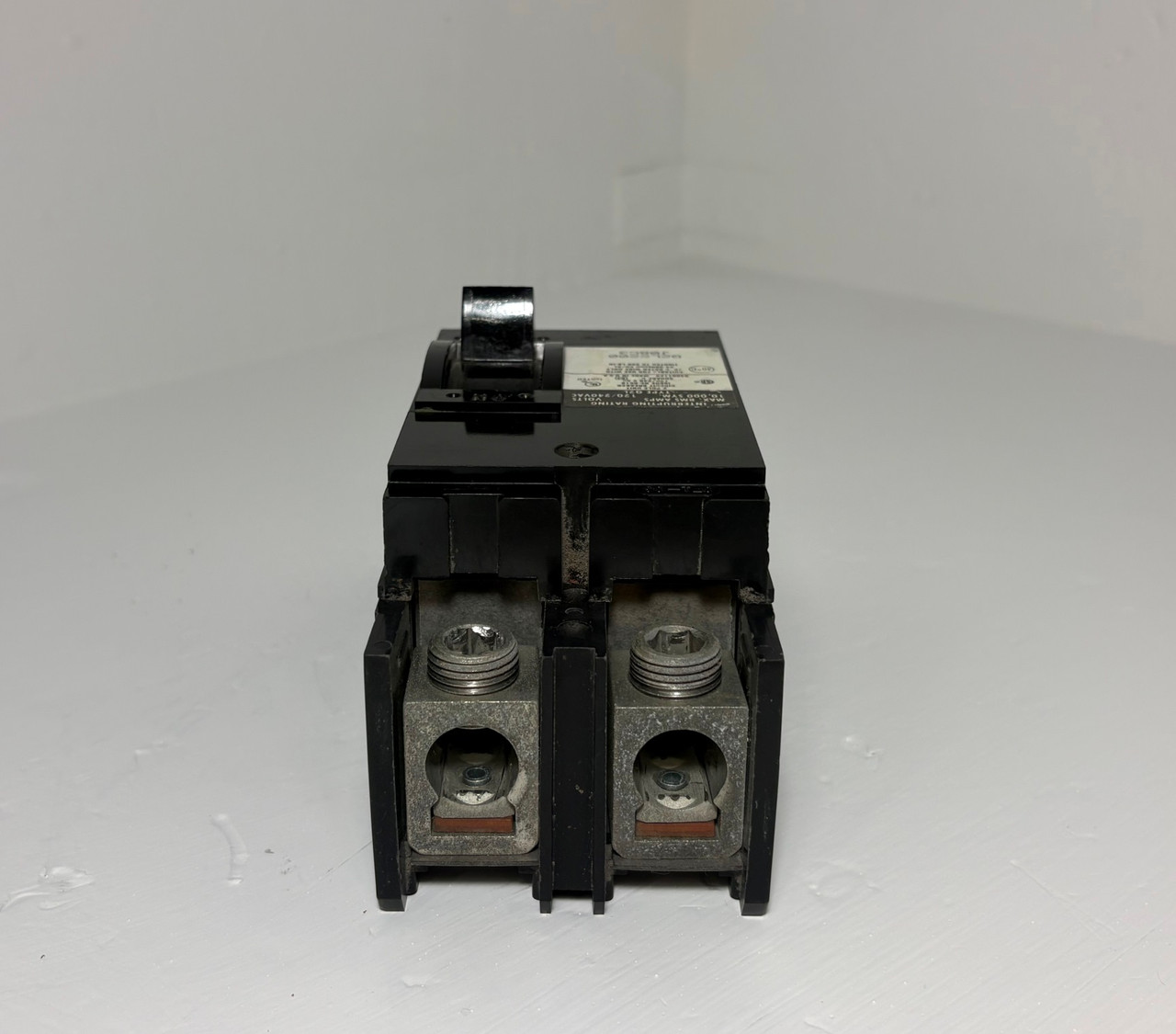 Square D Q2L2200 200A 2 Pole Circuit Breaker 120/240V Type Q2L 2P 200 Amp (EM5993-1)