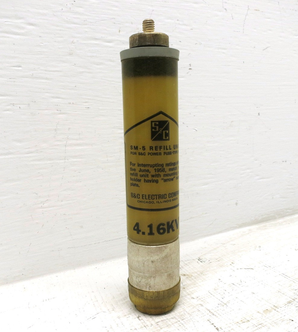 S&C 130500R4 SM-5 Power Fuse Refill unit 300E Amp 4.16 kV 300A SM5 300 153-4 (DW8505-1)
