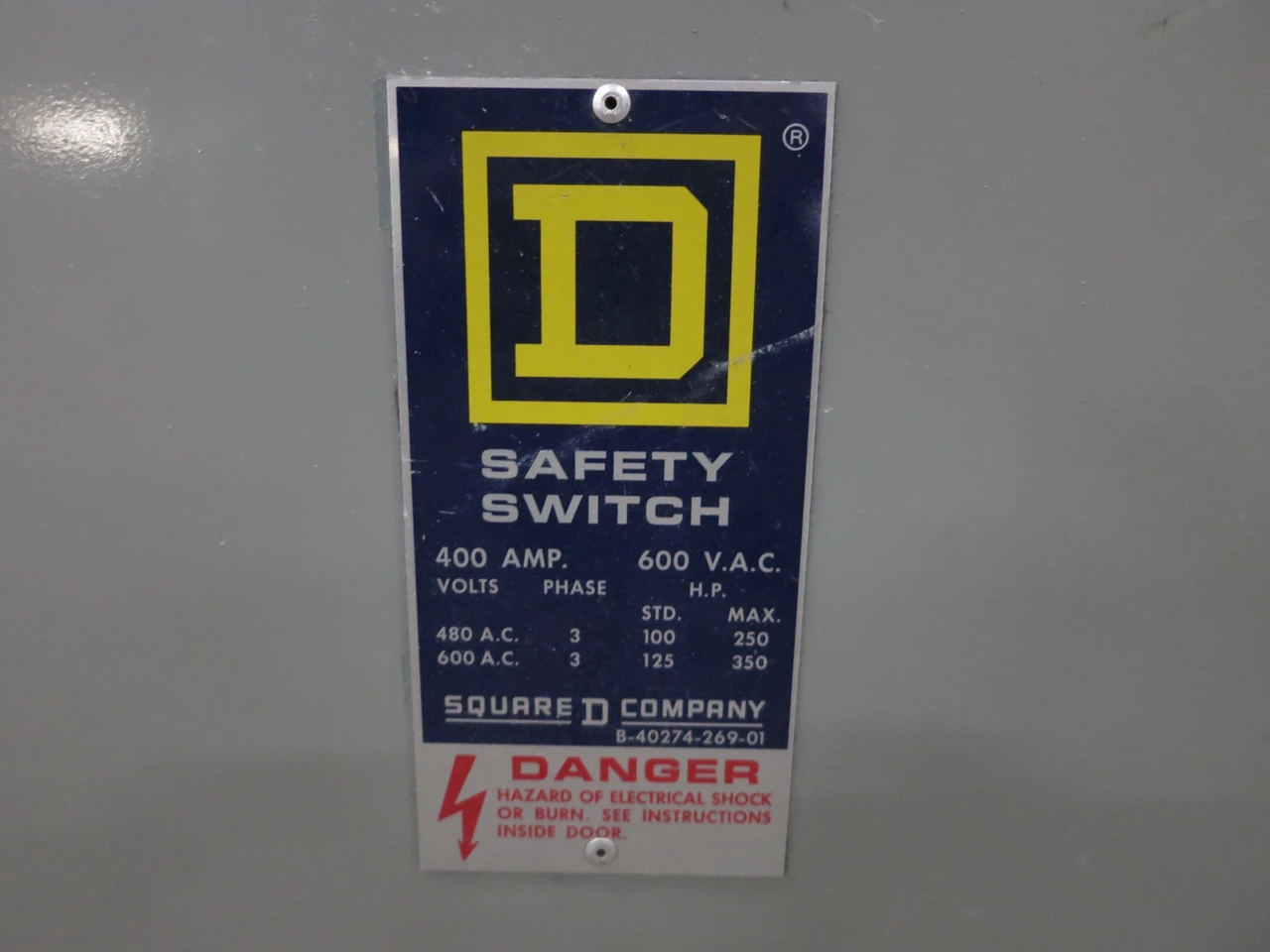 Square D HU365 400A 600V Non-Fusible Safety Switch Disconnect 400 Amp HU-365 (DW8508-1)