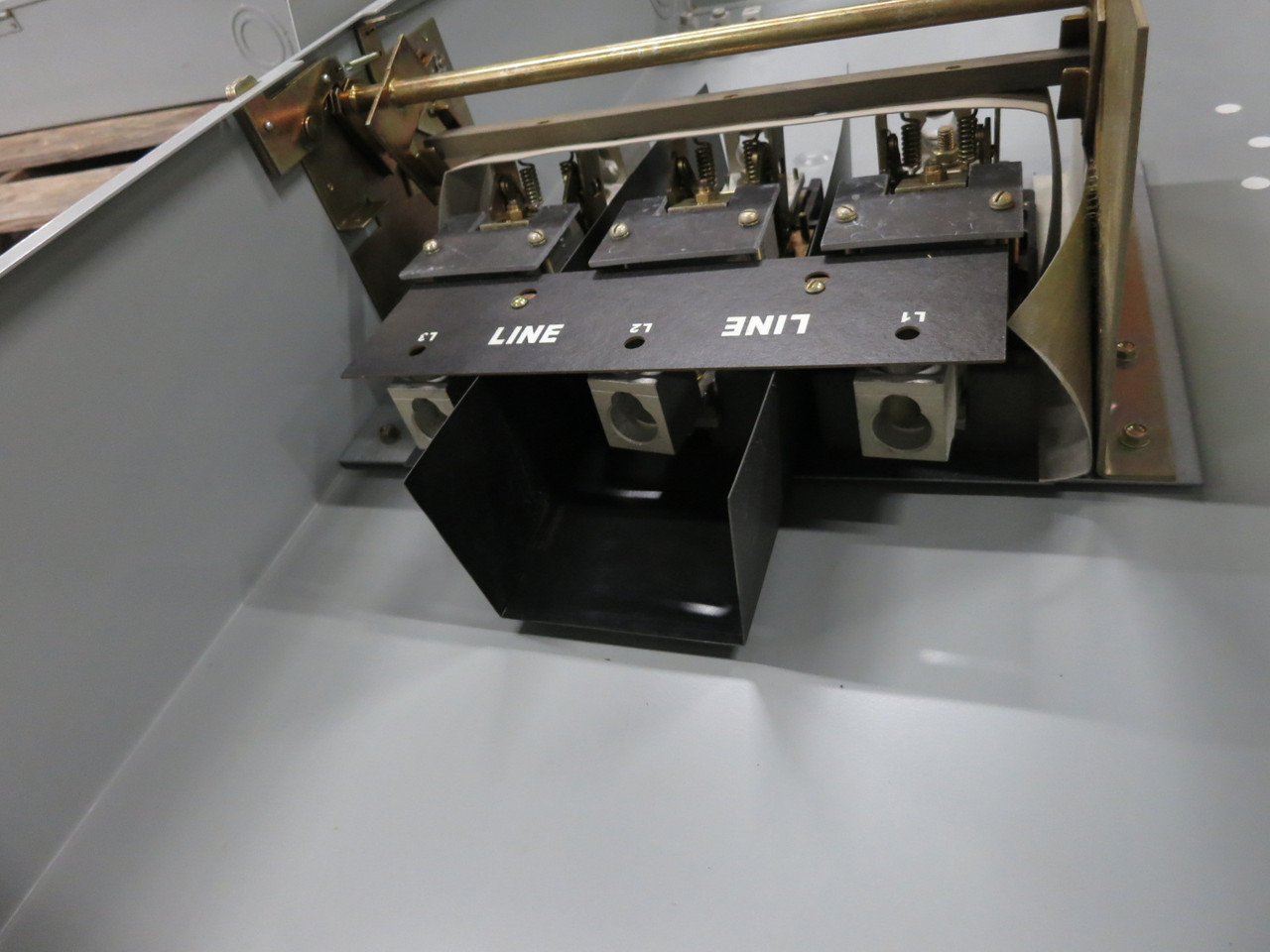 GE THN3365R 400A 600V Non-Fusible Heavy Duty Safety Switch Disconnect 400 Amp 3R (DW8519-1)