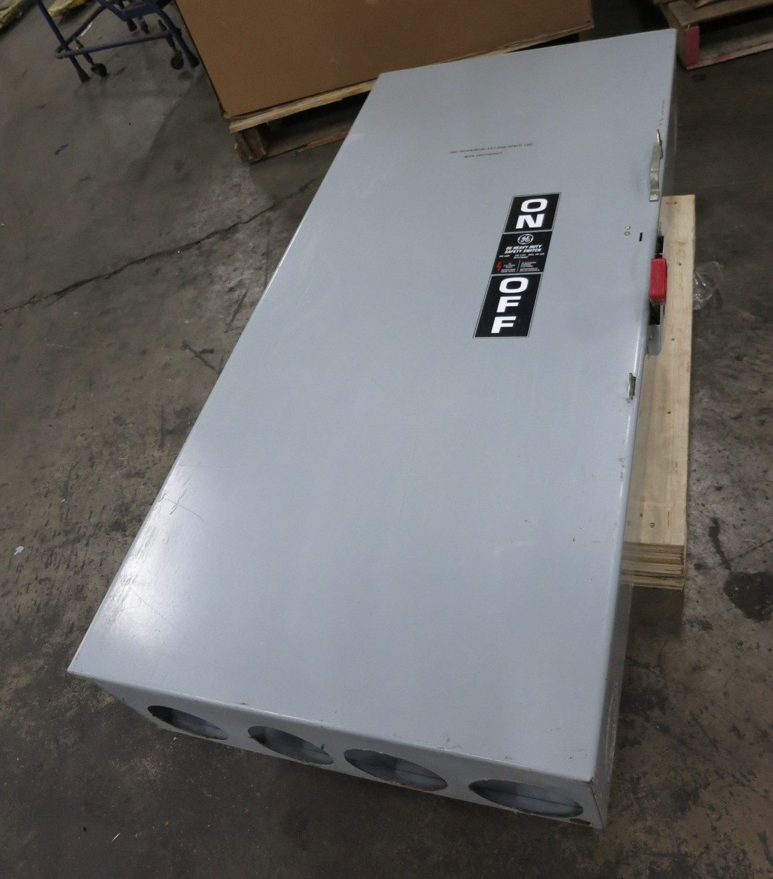 Image of GE TH3326 600A 240V Fusible Heavy Duty Safety Switch Disconnect 600 Amp Mod 11