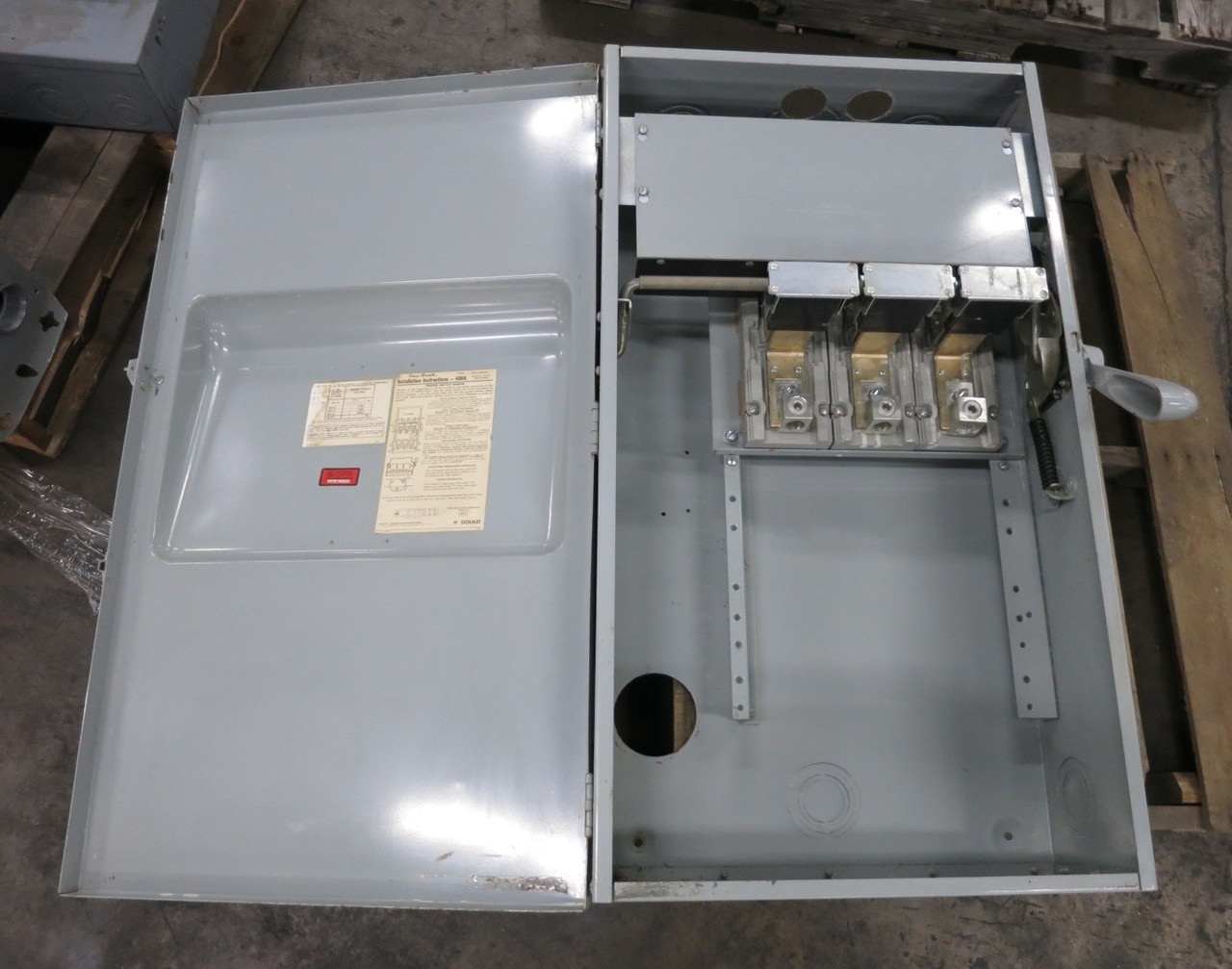 ITE NF355 400A 600V Non-Fusible Safety Switch Disconnect 400 Amp NF-355 Gould (DW8525-1)