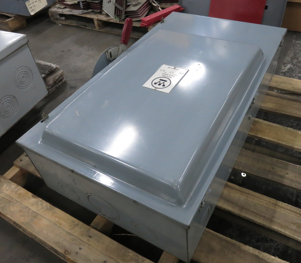Westinghouse HF425N 400A 240V Fusible Safety Switch Disconnect 400 Amp HF-465N (DW8526-1)