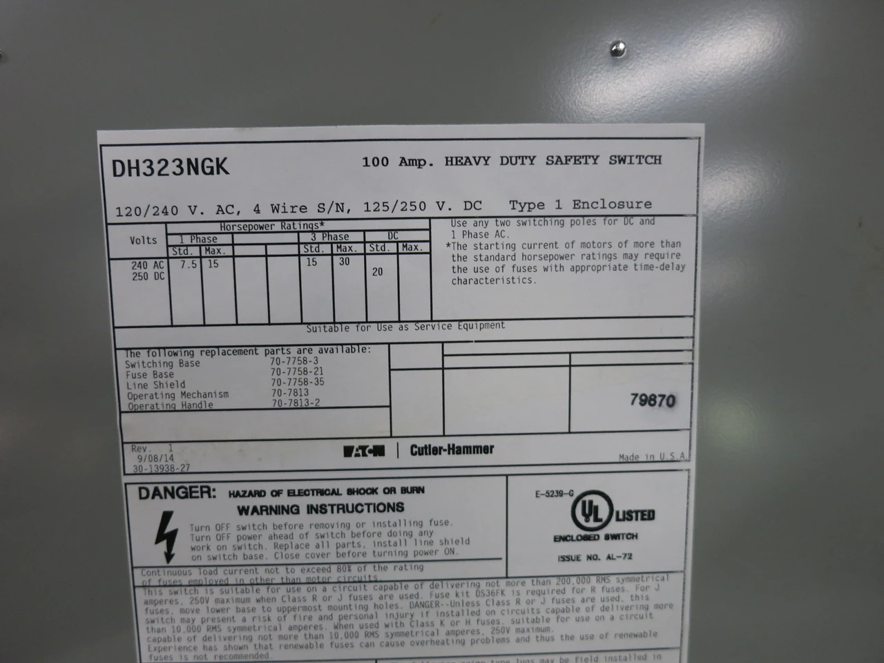 NEW Eaton DH323NGK 100 Amp 240V Fusible Safety Switch Disconnect 100A 240 VAC (DW8548-2)