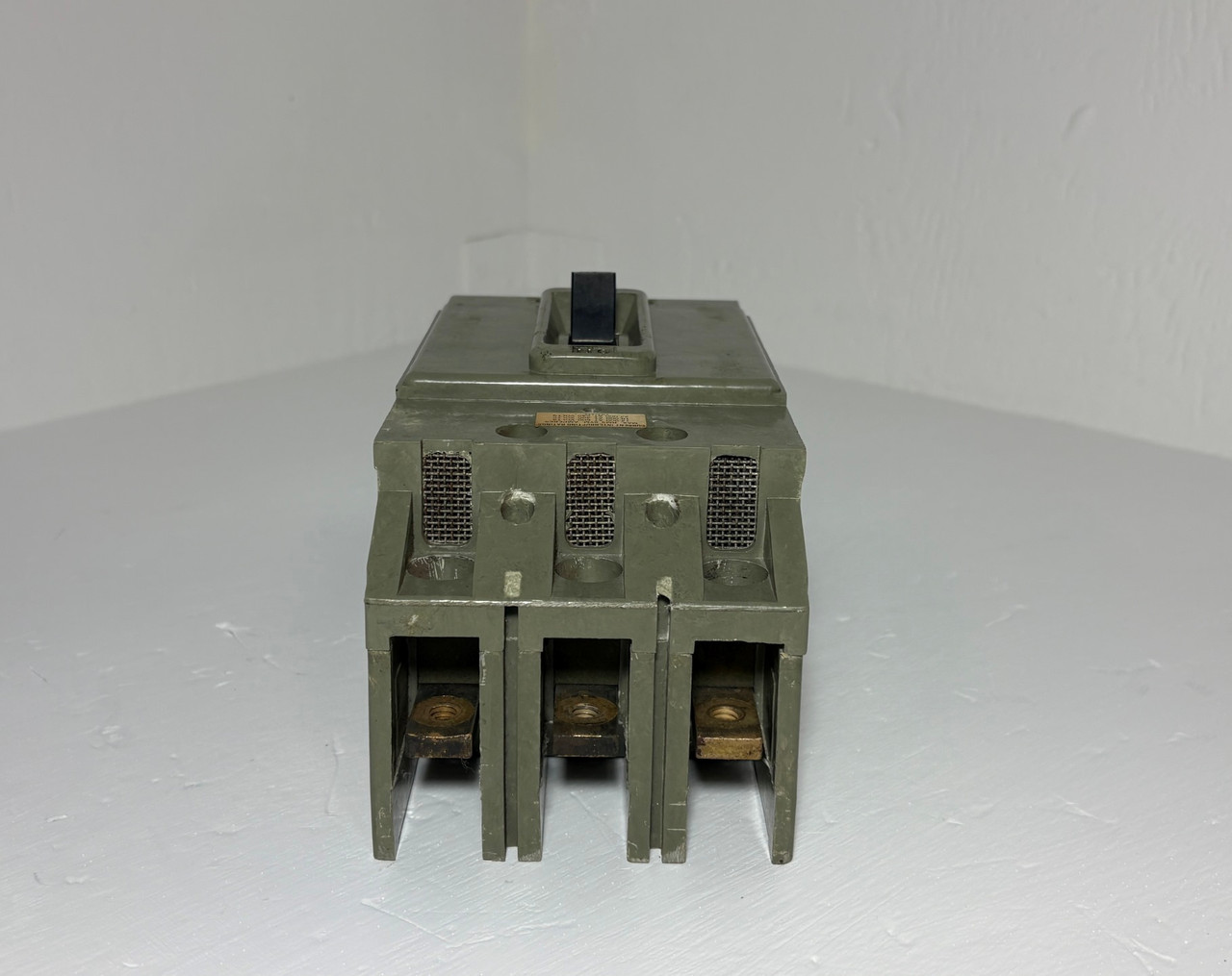 FPE HFJ631200 200A AB Circuit Breaker HFJ 600V 3P Federal Pacific 200 Amp (EM5997-6)