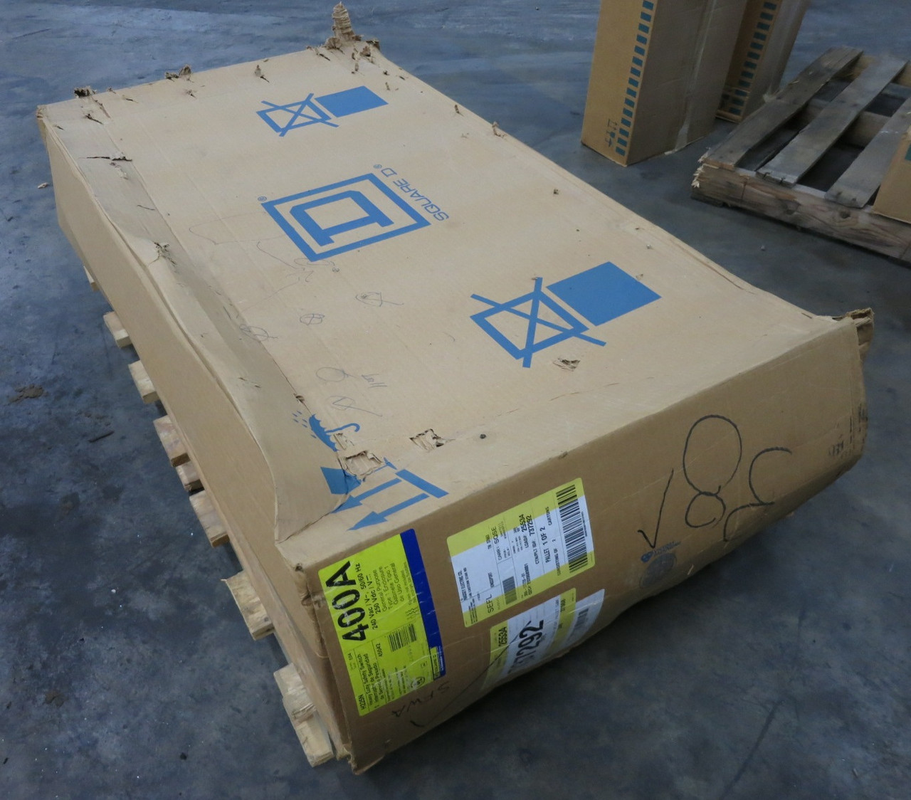 NEW Square D H225N 400A 240V Fusible Safety Switch Disconnect 1PH 2P 400 Amp E04 (DW8553-1)