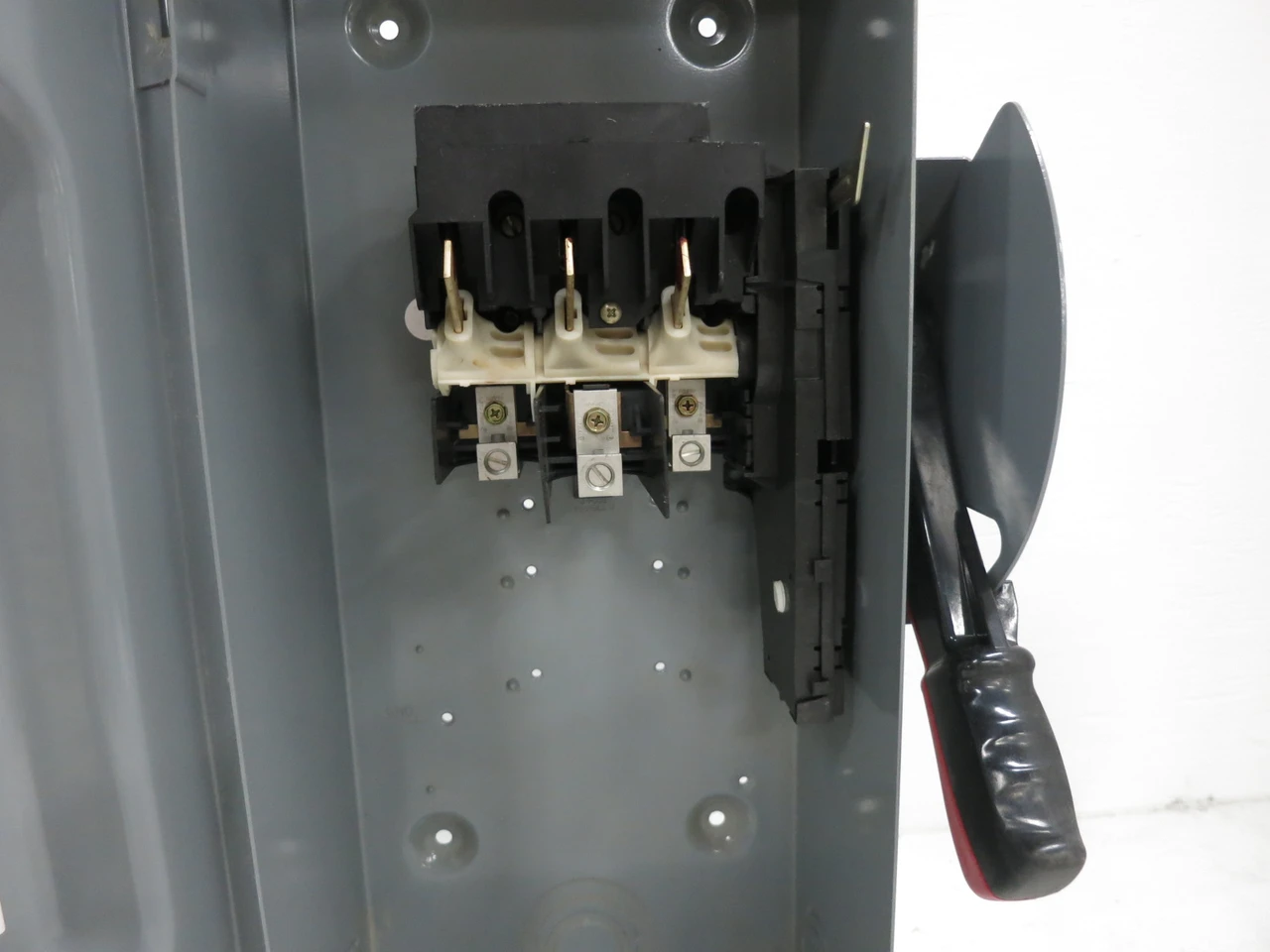 NEW Square D HU363RB 100A 600V Non-Fusible Safety Switch Disconnect 100 Amp 3R (DW8558-2)