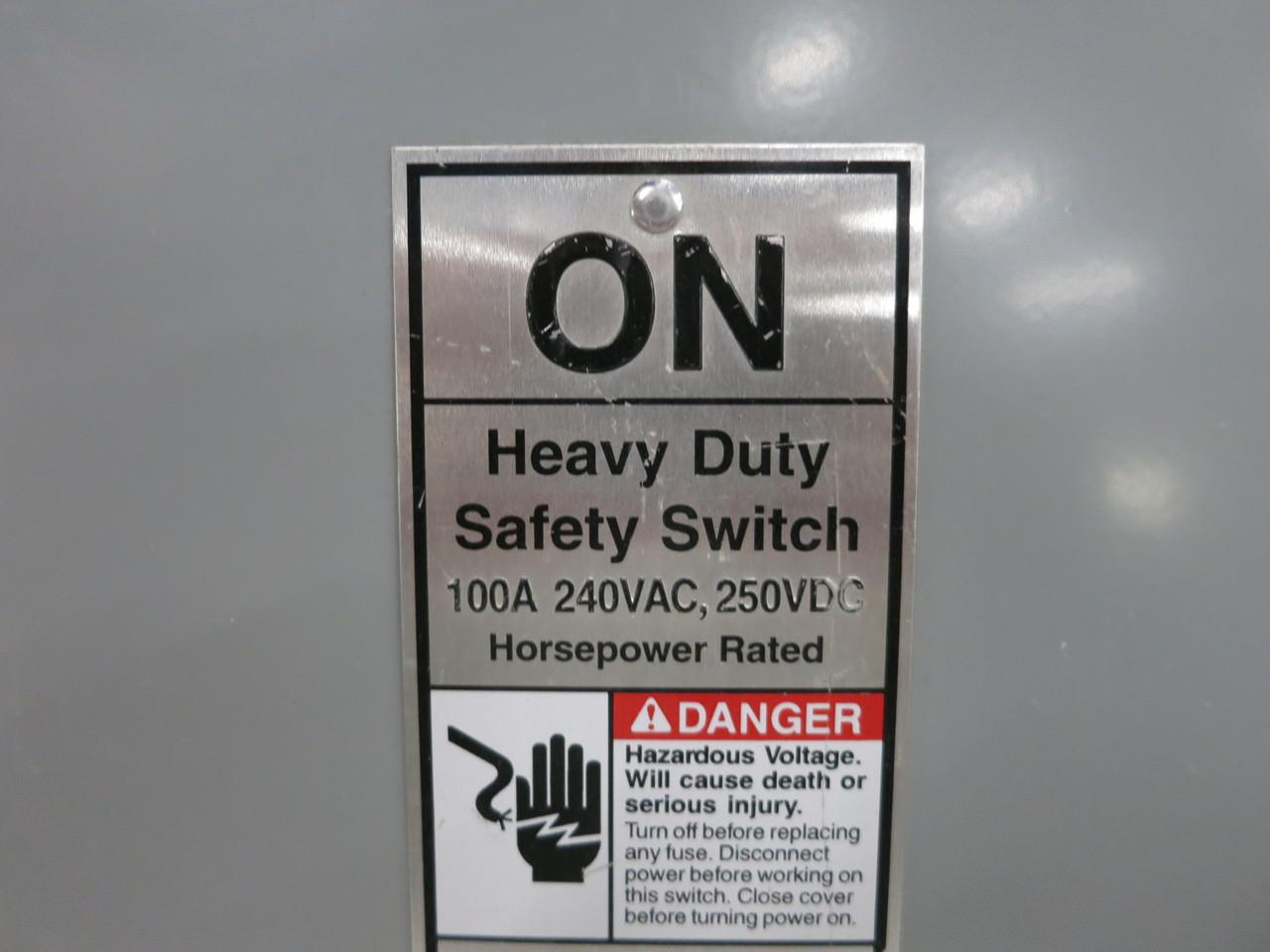 2nd Image of DW8564