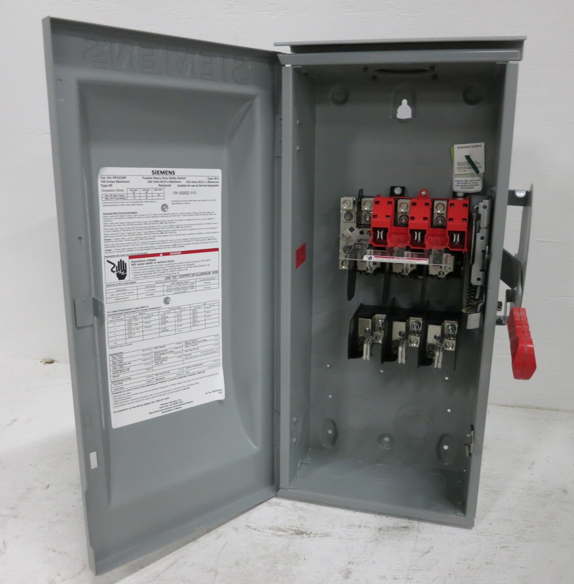 NEW Siemens HF323NR 100 Amp 240V Fusible Safety Switch Disconnect 100A 3R (DW8564-1)