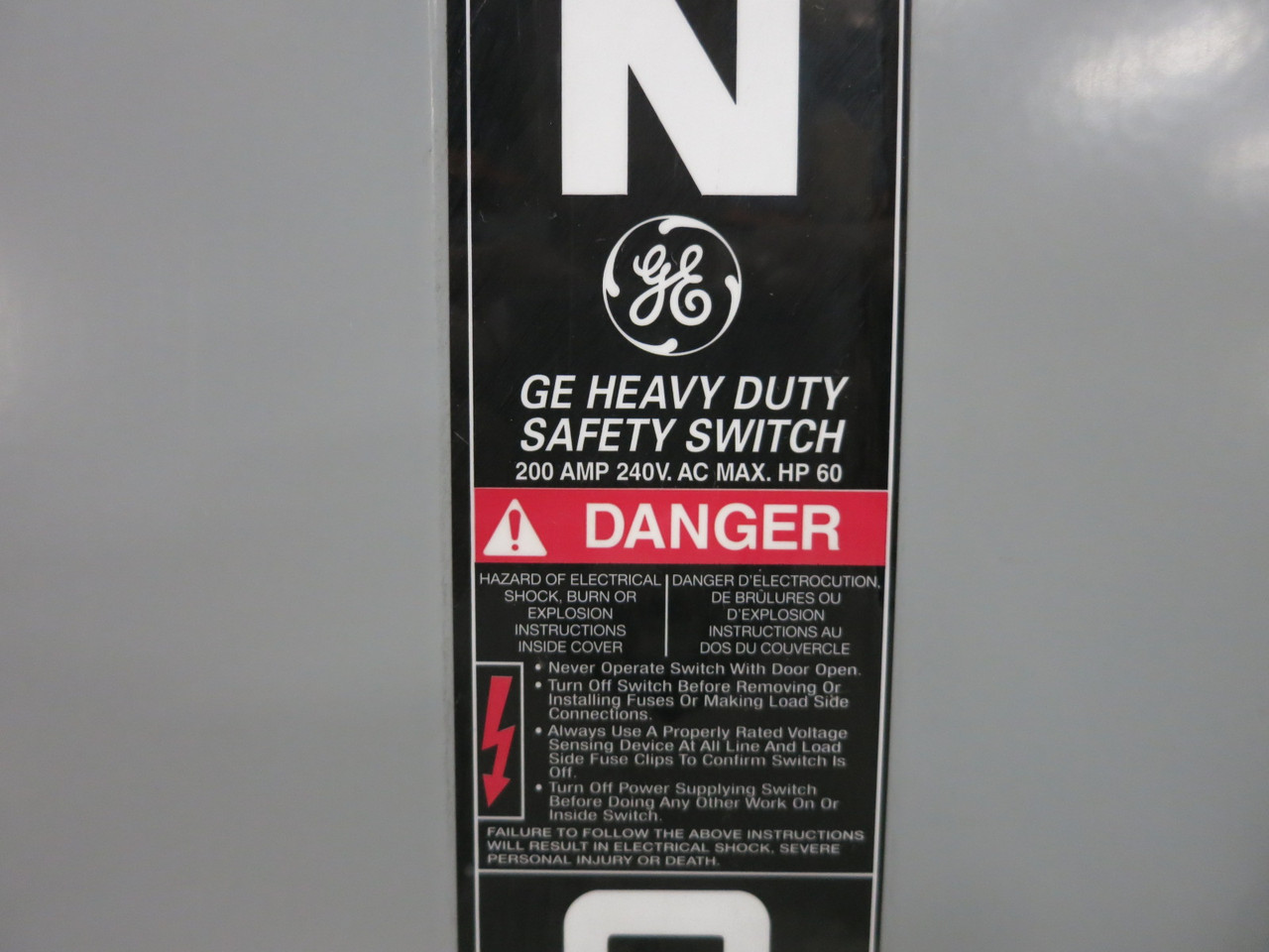 GE TH4324 200A 240V Fusible Heavy Duty Safety Switch Disconnect 200 Amp Mod 10 (DW8561-1)