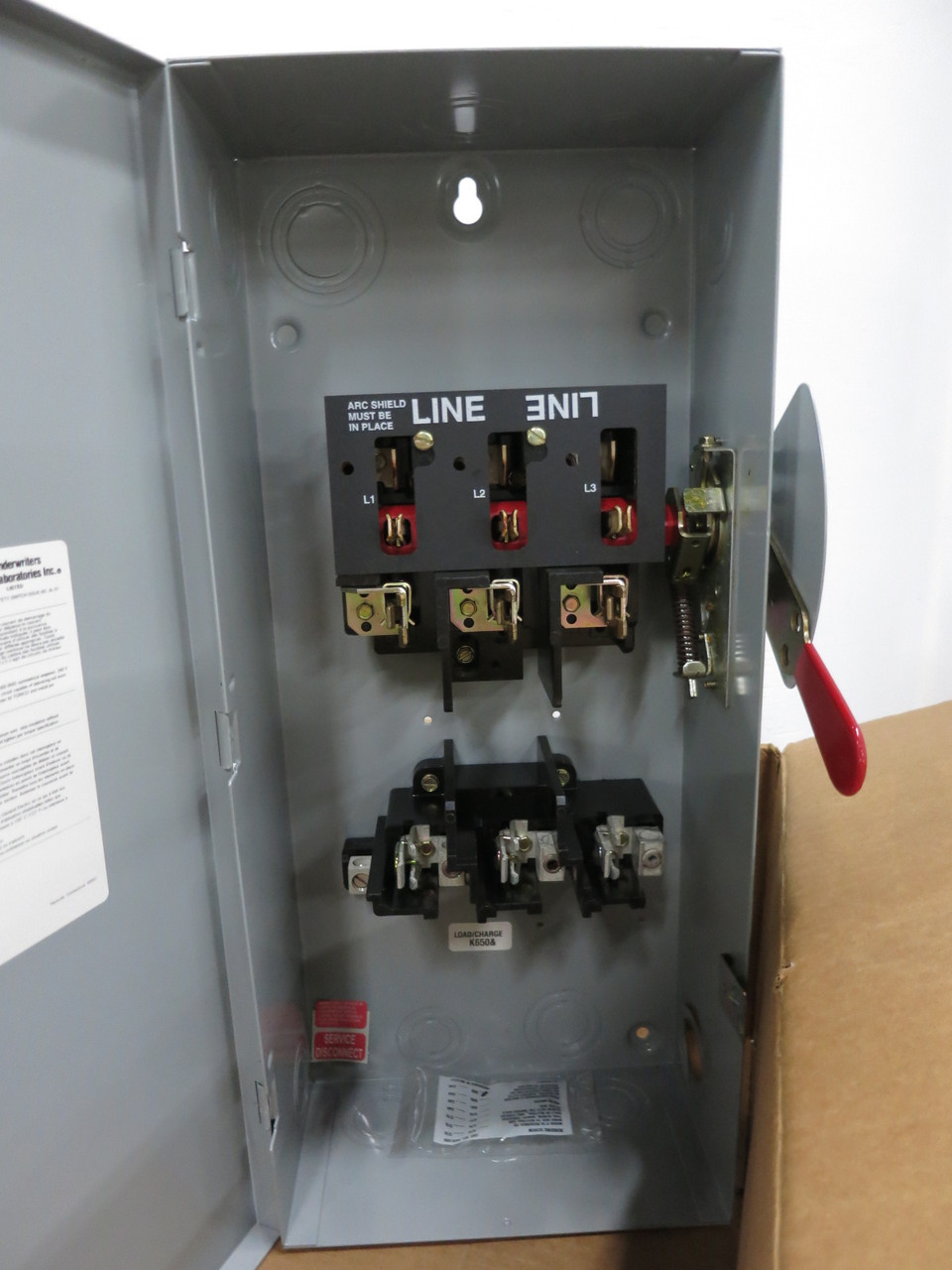 NEW GE TG4323 100A 240V Fusible General Duty Safety Switch Disconnect 100 Amp 8 (DW8570-1)