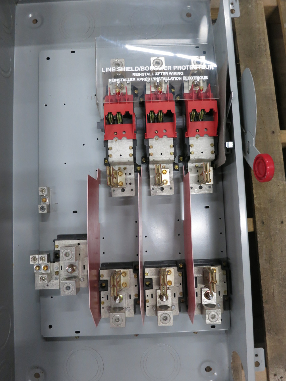 Eaton DH365NGK 400A 600V Fusible Heavy Duty Safety Switch Disconnect 400 Amp (DW8578-1)