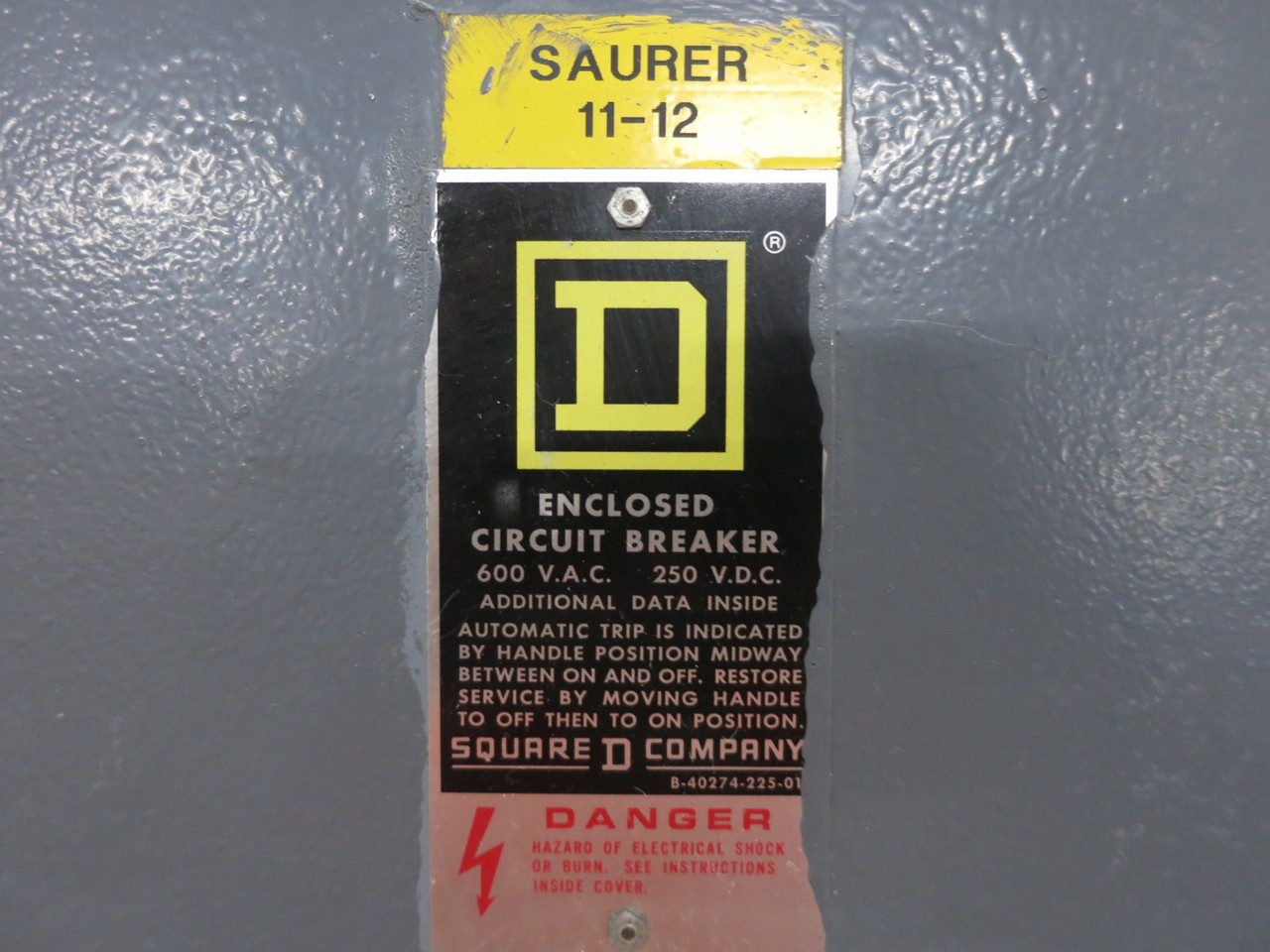 Square D KA225S Ser E1 225A 600V Circuit Breaker Enclosure 200 Amp KAL36200 (DW8577-4)
