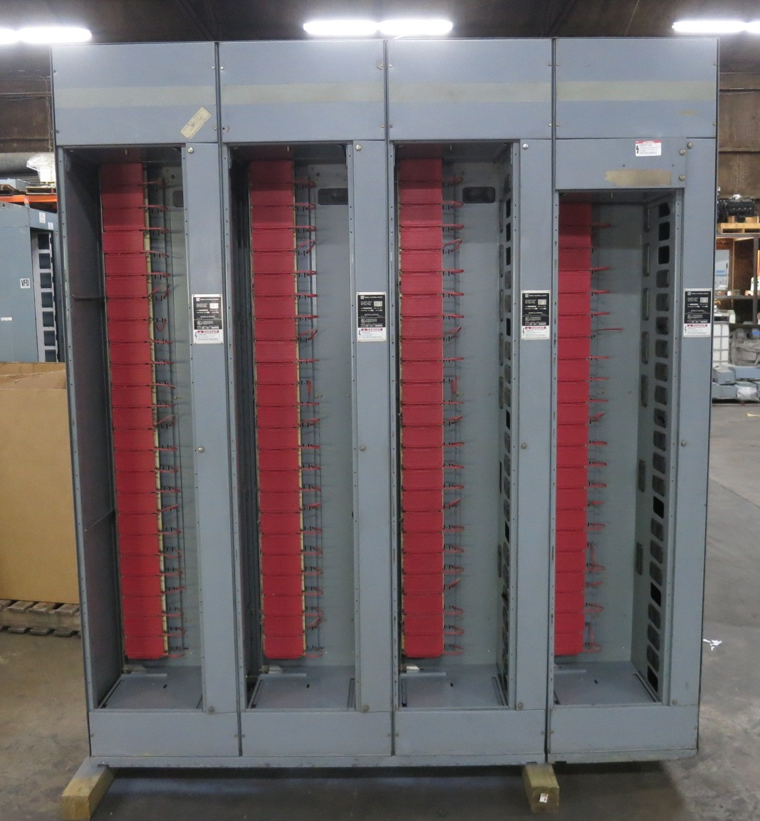 Square D Model 6 600/300 Amp MCC Motor Control Center 4x Section 600A 300A ML (DW8581-1)