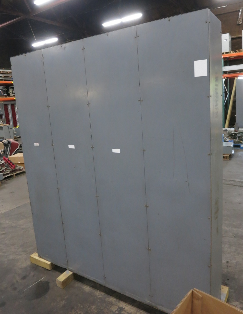 Square D Model 6 600/300 Amp MCC Motor Control Center 4x Section 600A 300A ML (DW8581-1)
