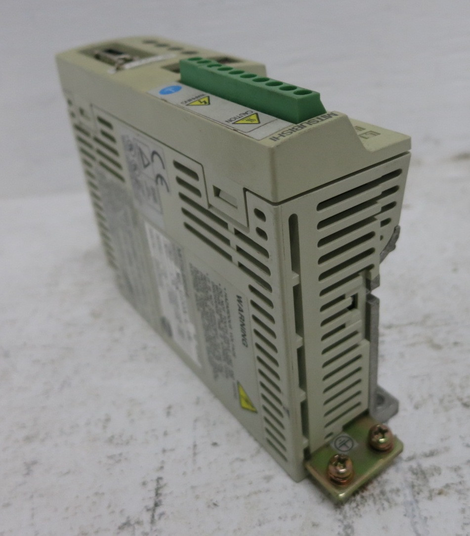 Mitsubishi MR-C20A-L-UE AC Servo Amplifier 200W 200-230V 1PH Melservo Drive (DW8596-1)