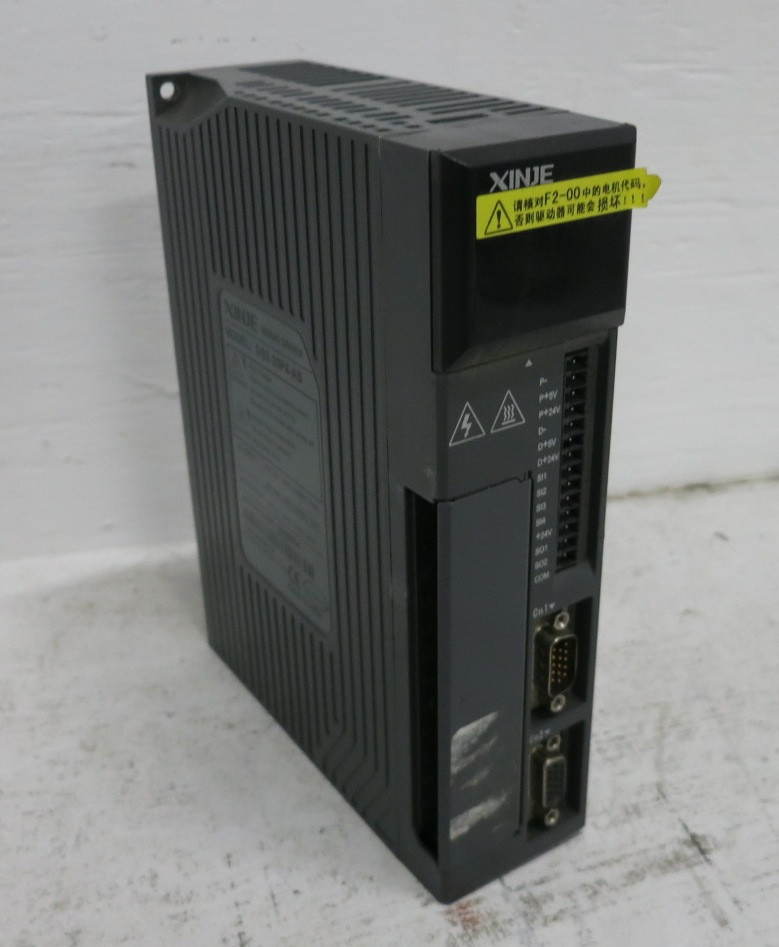 Image of XINJE DS2-20P4-AS Servo Driver 1PH in 3PH out 200-240V Servo Amplifier Control