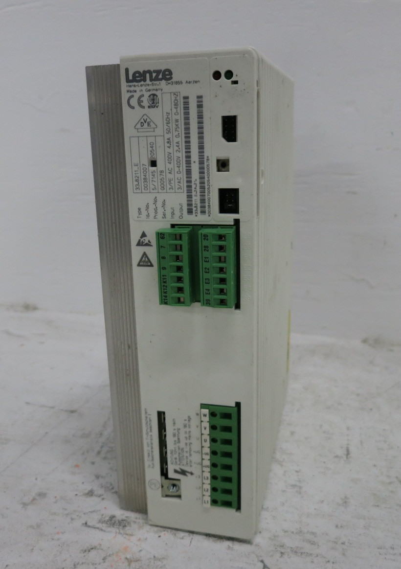 Lenze 33.8211_E 00384007 1 HP AC Frequency Inverter 400V 3PH VS Drive 0.75kW VFD (DW8602-1)