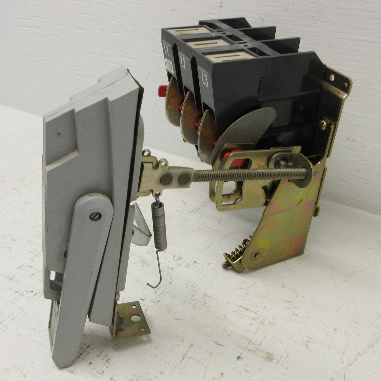 Square D HU-60-SV 60A Disconnect Switch 31055-496-51 Complete w/ Handle Assembly (AH1629-3)