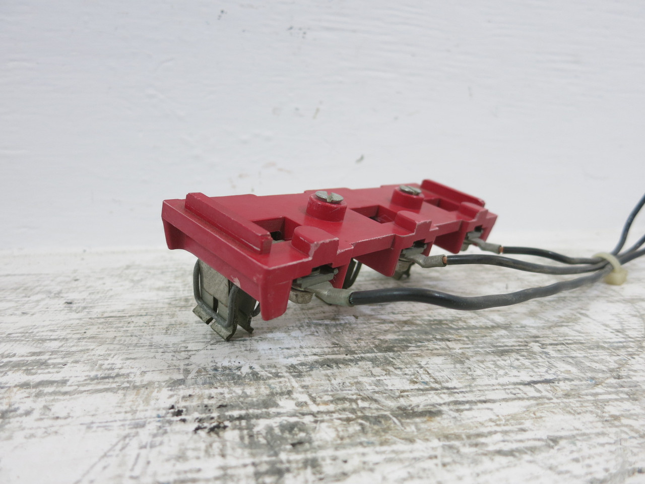 Telemecanique 5600 30A 10 AWG MCC Bucket Stab Assembly Stabs Assy Gould 30 Amp (BJ1162-1)