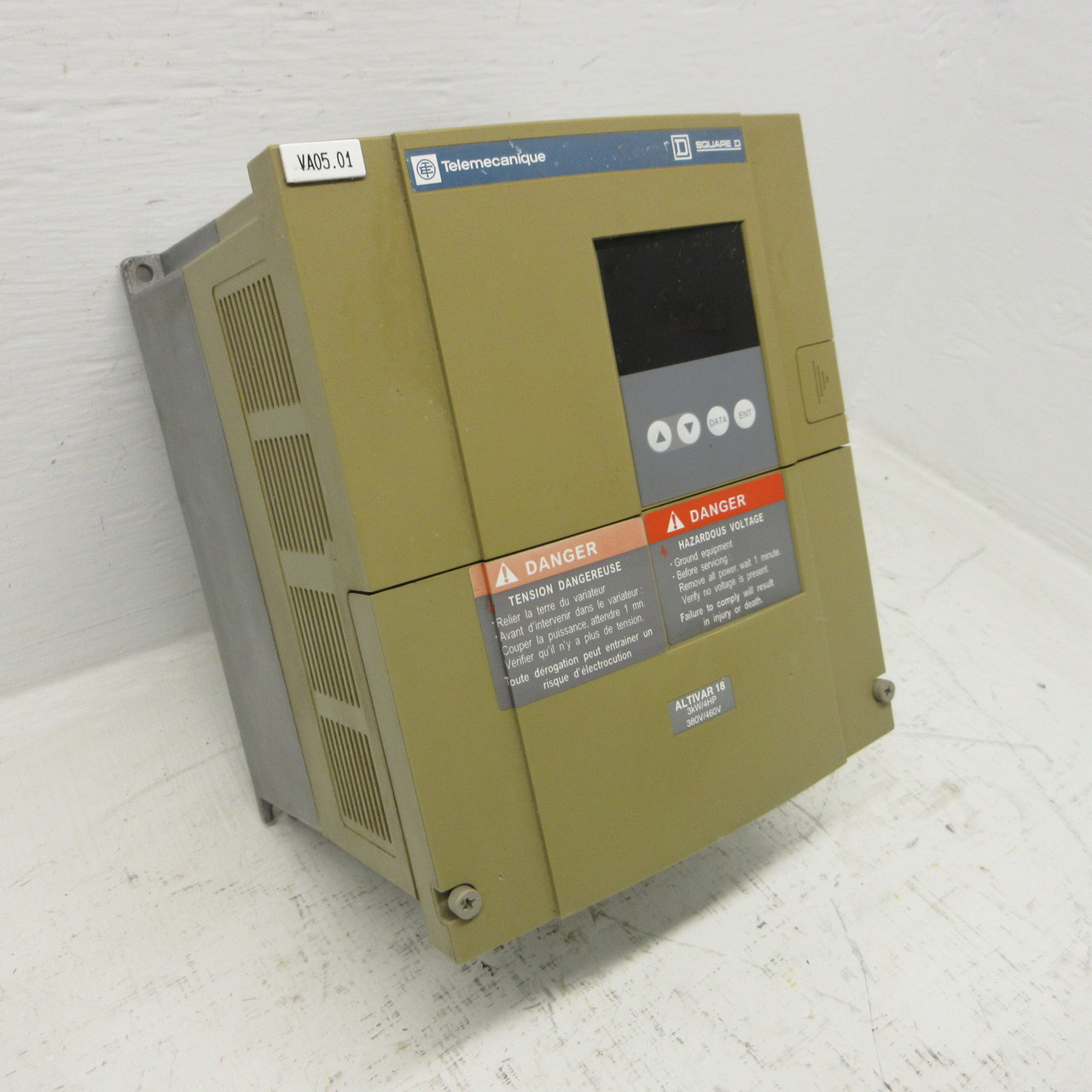 Image of Square D Telemecanique Altivar 18 ATV18U54N4 AC Drive 4 HP 3 kW 460V  7.1A 3PH