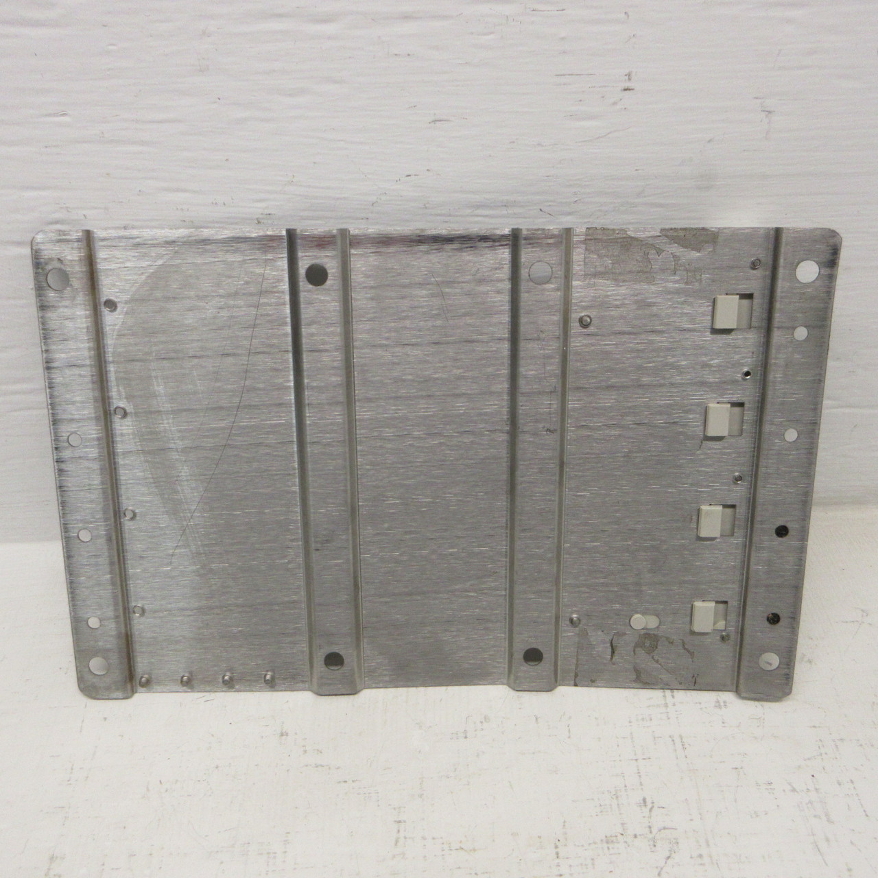 Schneider 140XBP00400 TSX Quantum Backplane 4 Slot Modicon Square D AEG (AH1642-3)